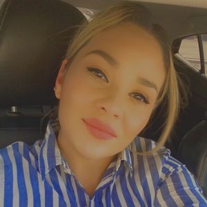 Meet your Posher, Mayra